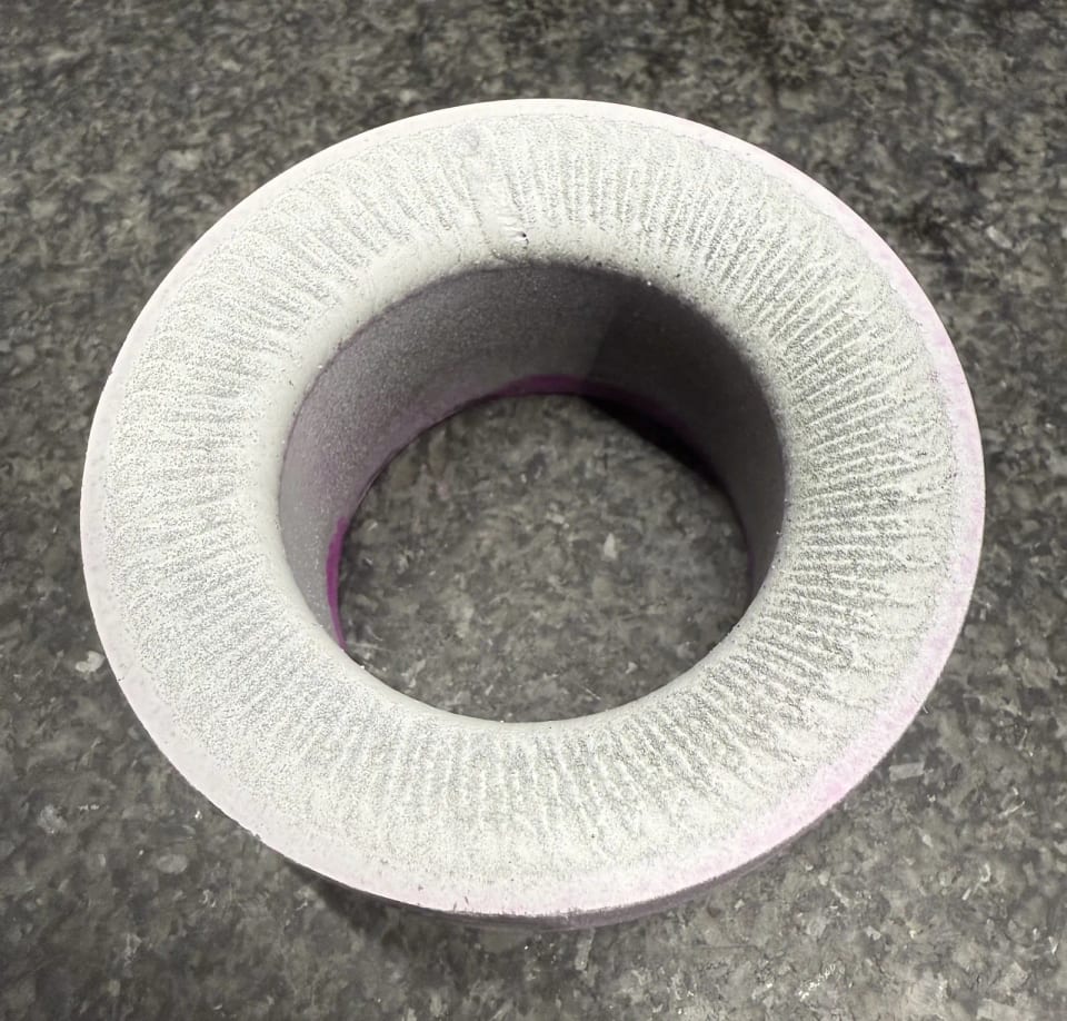 Valve seat ring after dye inspection in the photographed condition